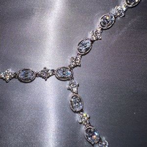 DiamonArt Y Necklace